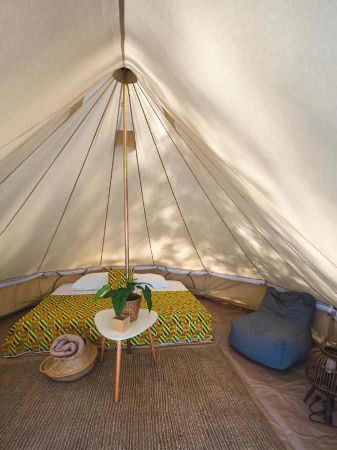 Nisi Glamping Hotel ปาราเลีย ลาคอน ภายนอก รูปภาพ