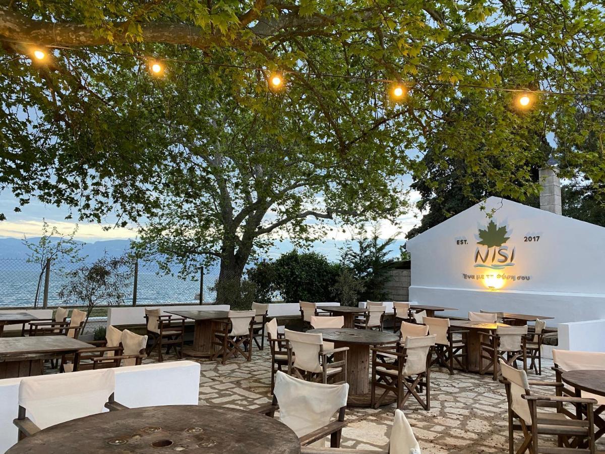 Nisi Glamping Hotel ปาราเลีย ลาคอน ภายนอก รูปภาพ